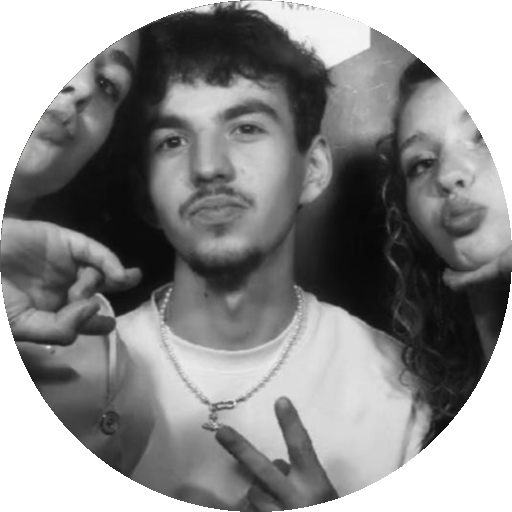 Portrait d'un membre 1